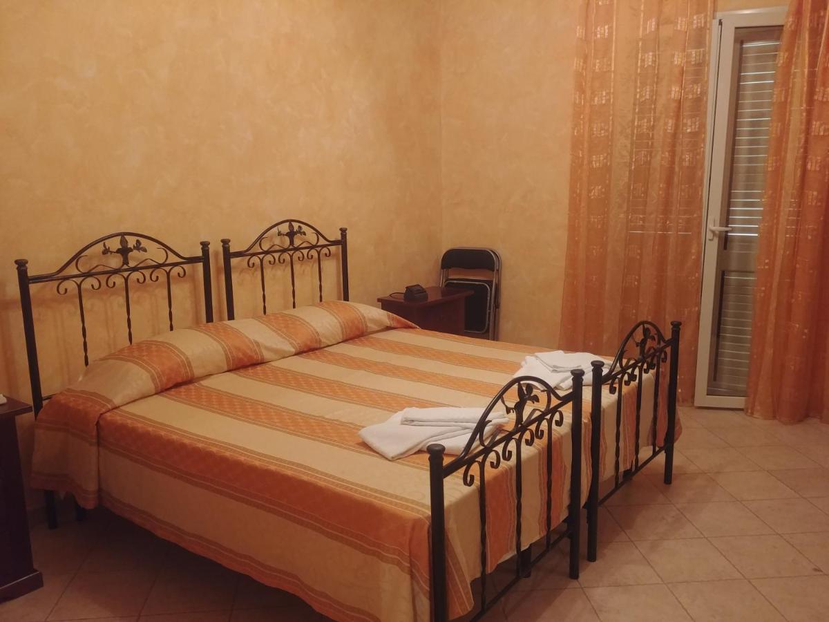 Paradise House Bed & Breakfast Calatabiano Ngoại thất bức ảnh
